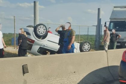 accident la baraj mihailesti pe sens spre bucuresti o masina a fost rasturnata pe carosabil 68308b6e3b7dc