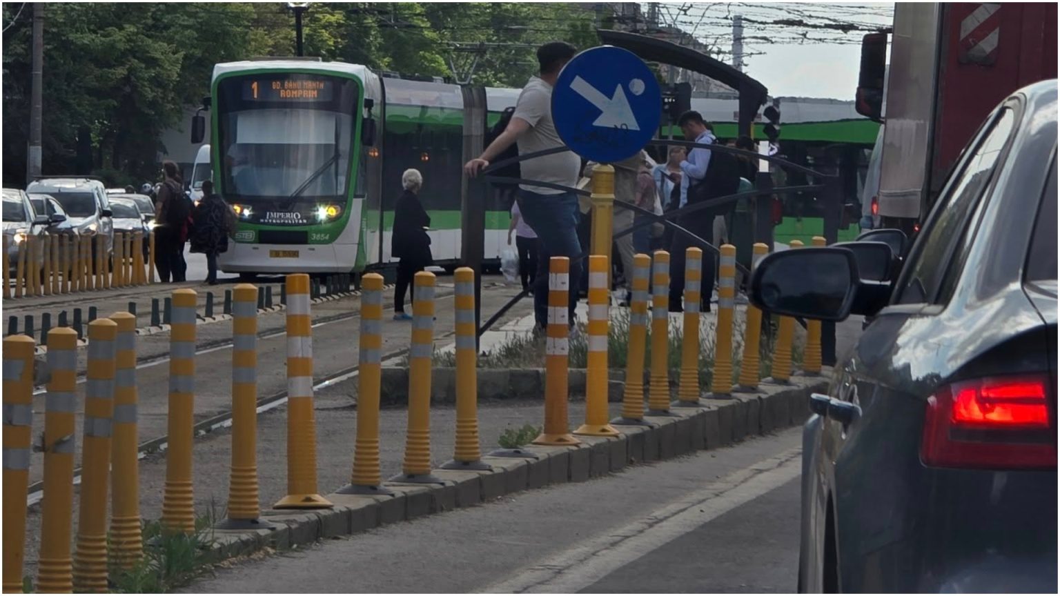 alerta imperio sarit de pe sine la afi cotroceni tramvaiul deraiat circula pe linia 1 68308b7224c9a