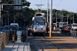 alerta urgenta medicala pe linia 1 tramvaiele blocate pe bd iancu de hunedoara din cauza ca mai multi calatori au nevoie de ingrijiri medicale anunta stb 682acf10cb82d