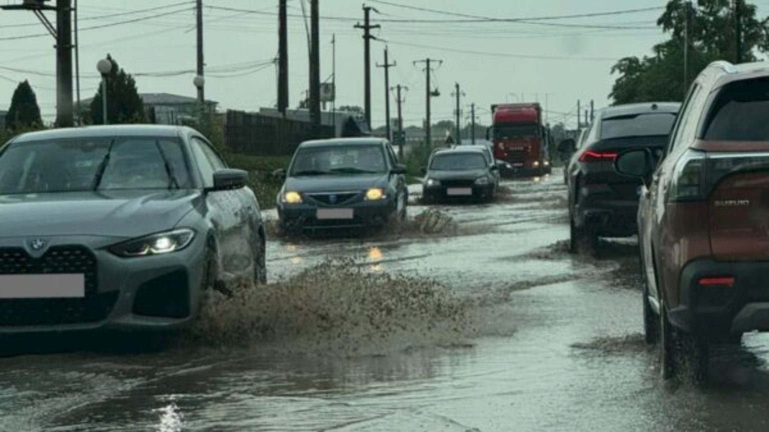 apa nova actioneaza pe strazile inundate din bucuresti unde pot face oamenii sesizari 6839ec96ac760