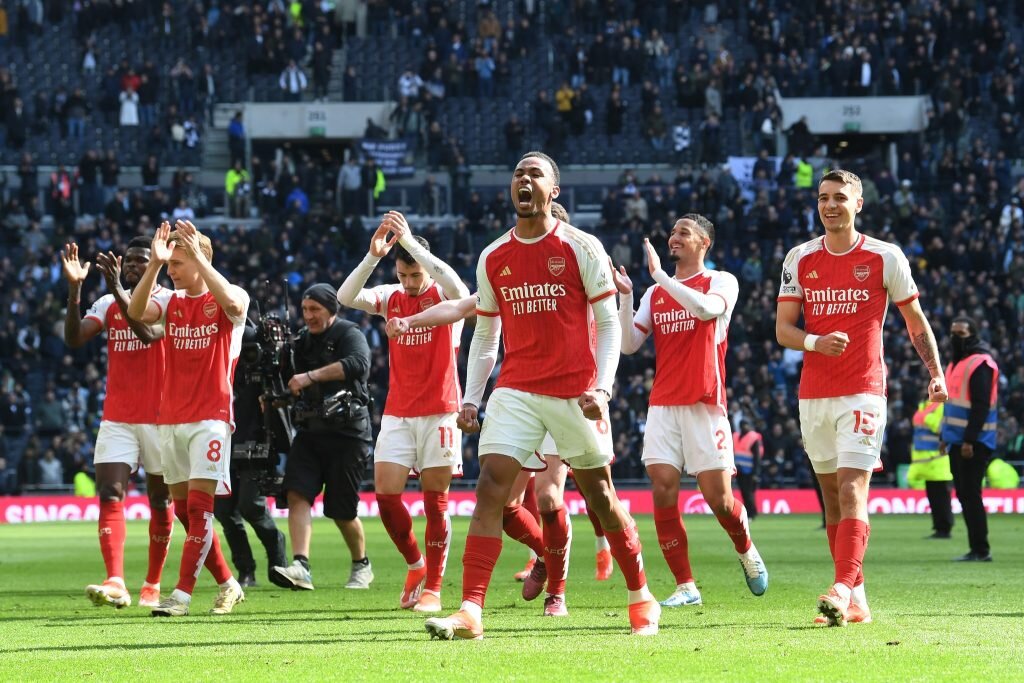arsenal invingatoare in meciul cu newcastle 1 0 si a asigurat calificarea in liga campionilor 682ae9cb9275b