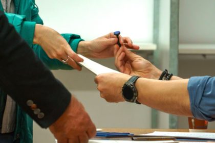 aur dupa intalnirea cu reprezentantii mae mai si aep partidul sustine ca in republica moldova continua turismul electoral 68288dfb8385c