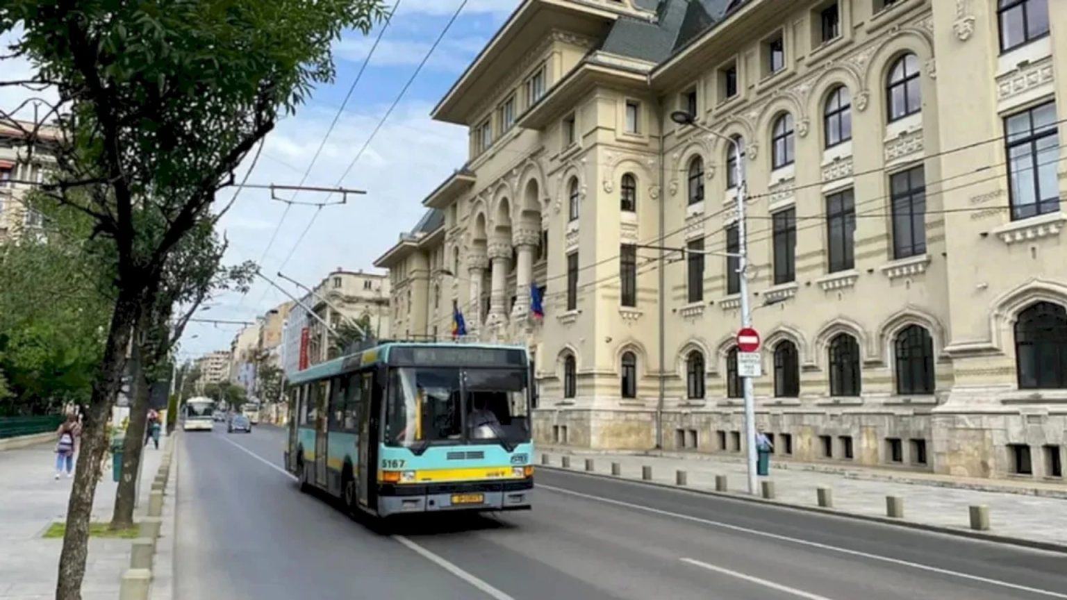 banda unica stb si pe bulevardul carol i in cateva zile stbanda pe sensul dinspre piata rosetti spre piata universitatii 682ca9ae7034c