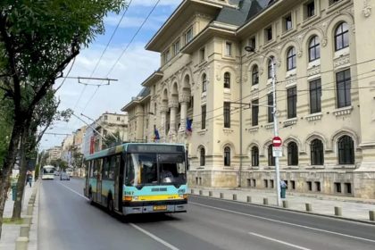 banda unica stb si pe bulevardul carol i in cateva zile stbanda pe sensul dinspre piata rosetti spre piata universitatii 682ca9ae7034c