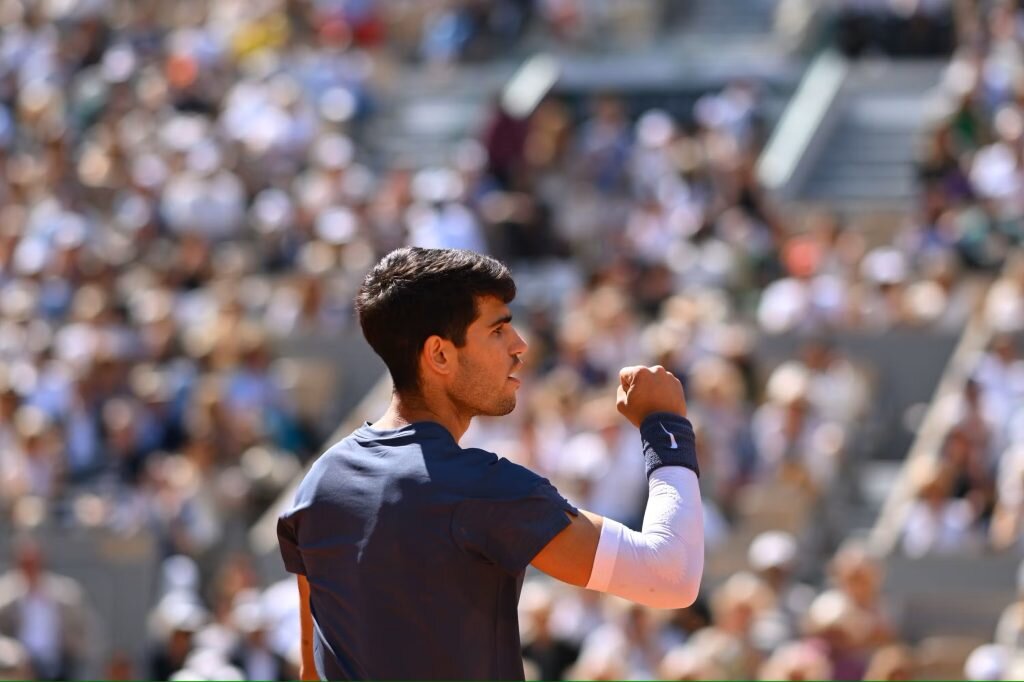 carlos alcaraz s a calificat in turul 2 la roland garros 68348db265b99