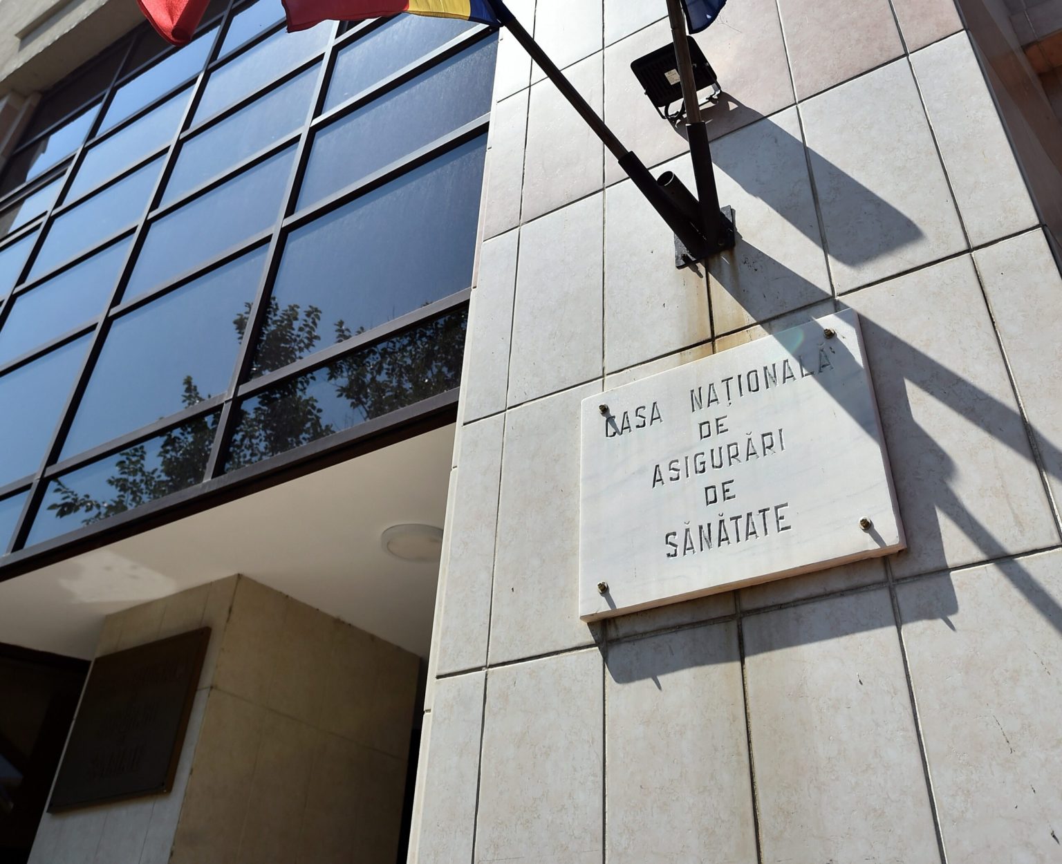 cnas angajeaza specialisti it prin concurs iar proba scrisa are loc in bucuresti salariul net poate ajunge la 5 000 de euro luna 6825e5a6ed347