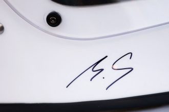 e fantastic ca michael a putut face asta schumacher ar fi semnat o casca de formula 1 cu initialele sale 6835ca24d04a1