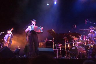 formatia britanica the tiger lillies mesaj dur despre alegerile prezidentiale din romania si ambitiile imperialistului putin 6825154ead2e0