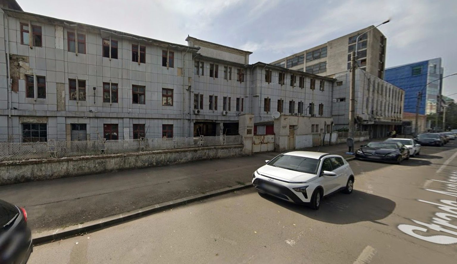 fosta fabrica dambovita din bucuresti de pe splaiul unirii este demolata in locul ei ar putea aparea un nou ansamblu imobiliar 682c5425ee0cd