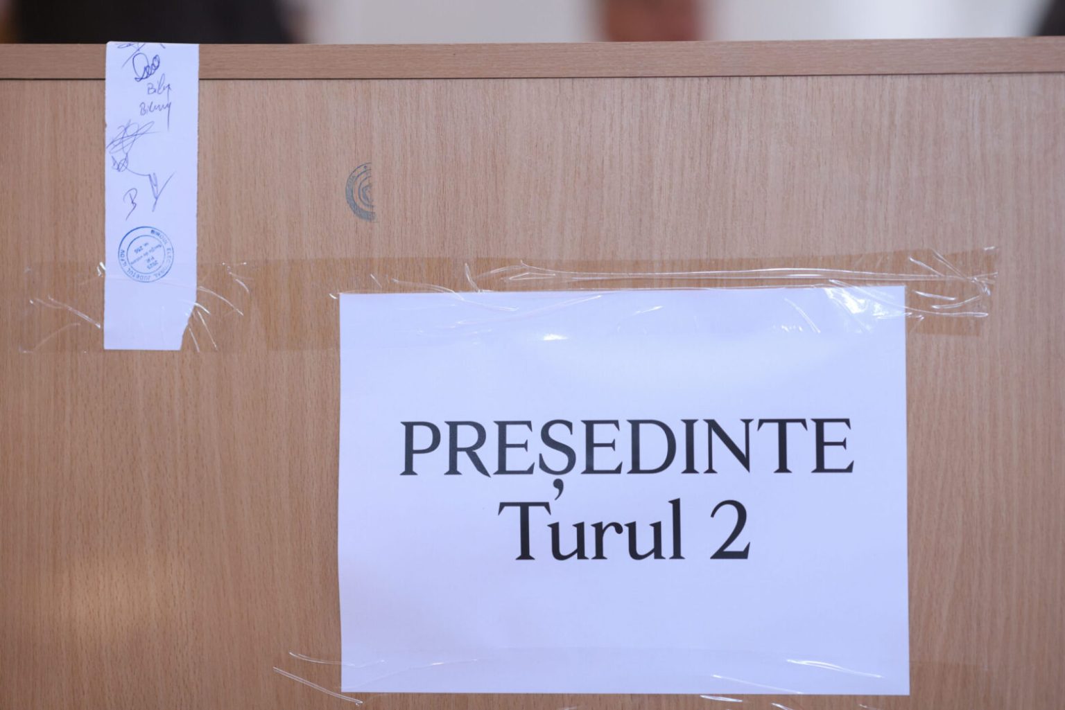 funky citizens cere mae sa asigure prezenta fortelor de ordine in sectiile de votare din diaspora 682a15243f426