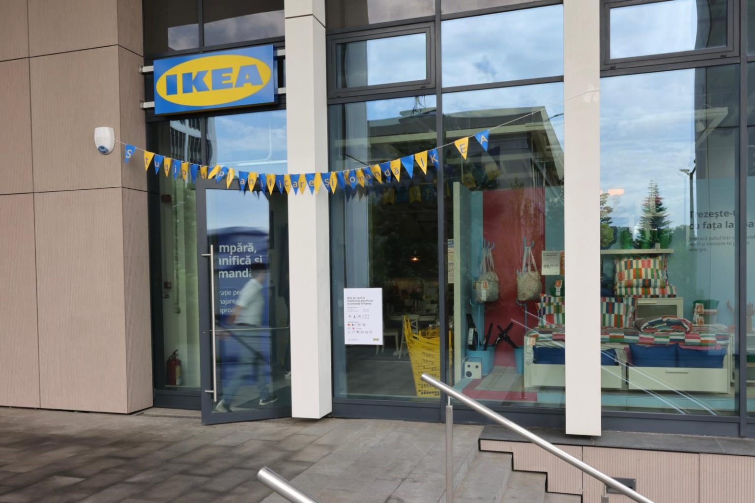 ikea deschide un studio de planificare in bucuresti consultanta personalizata pentru casa ta fara aglomeratia magazinului 682f0214542e4