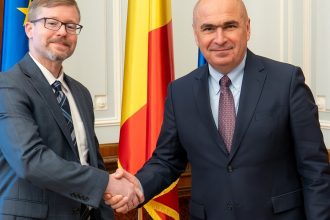 ilie bolojan a discutat cu insarcinatul cu afaceri al ambasadei sua la bucuresti despre importanta formarii rapide a unui guvern stabil 6835d7ee7b00f