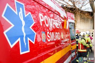 incendiu puternic intr un bloc din bucuresti 27 de persoane evacuate de urgenta 68306ddd0eca6