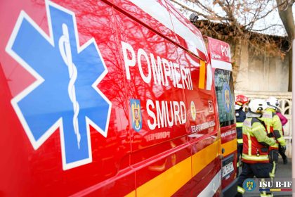 incendiu puternic intr un bloc din bucuresti 27 de persoane evacuate de urgenta 68306ddd0eca6