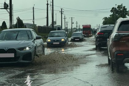 inundatie pe centura capitalei trafic complicat spre blocat oceanul de pe dncb e in jilava in zona salii de fitness onyx 683994bb88379