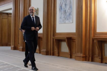 kelemen hunor a vorbit cu nicusor dan suntem pregatiti sa construim impreuna cu noul presedinte ales 682c2390b82f9