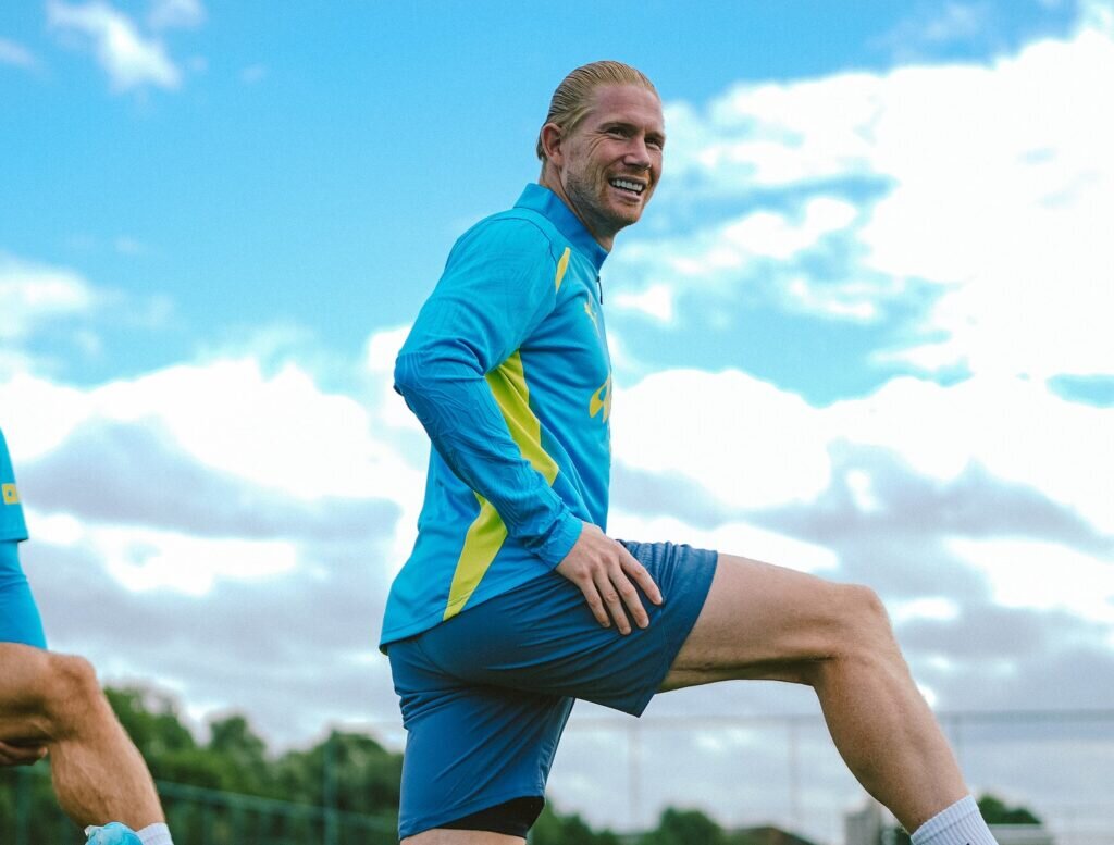 kevin de bruyne va avea o statuie in fata stadionului echipei manchester city 682da681f21b6