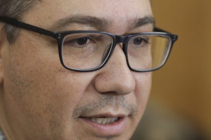 liderii social democrati il ataca pe ponta nu ai calitatea morala sa faci curatenie in psd esti un tradator mercenar si oportunist 68308636a1548