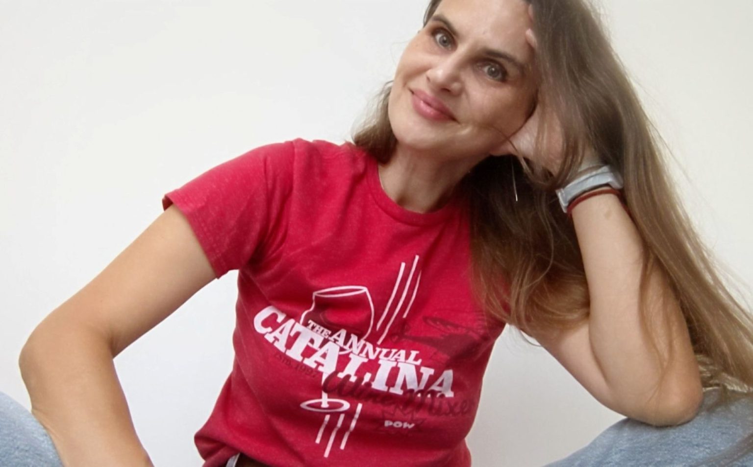 mari probleme de langa noi intr o singura carte scriitoarea catalina florescu lanseaza un volum despre traume si puterea vindecatoare a teatrului scris de femei 683721bb229fa