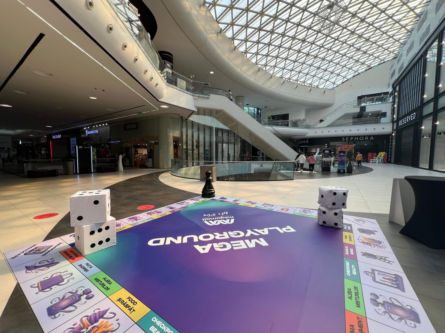 mega mall da azi petrecere de ziua sa si o tine tot asa pana pe 23 mai implineste 10 ani si ne ispiteste cu premii si activitati interactive inspirate de jocul monopoly 6825167dad300