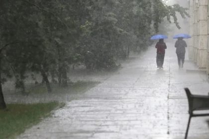 meteo alert cod portocaliu de ploi torentiale in bucuresti avertizarea este valabila pana marti anm anunta prognoza speciala pentru capitala 6832fd35c2134