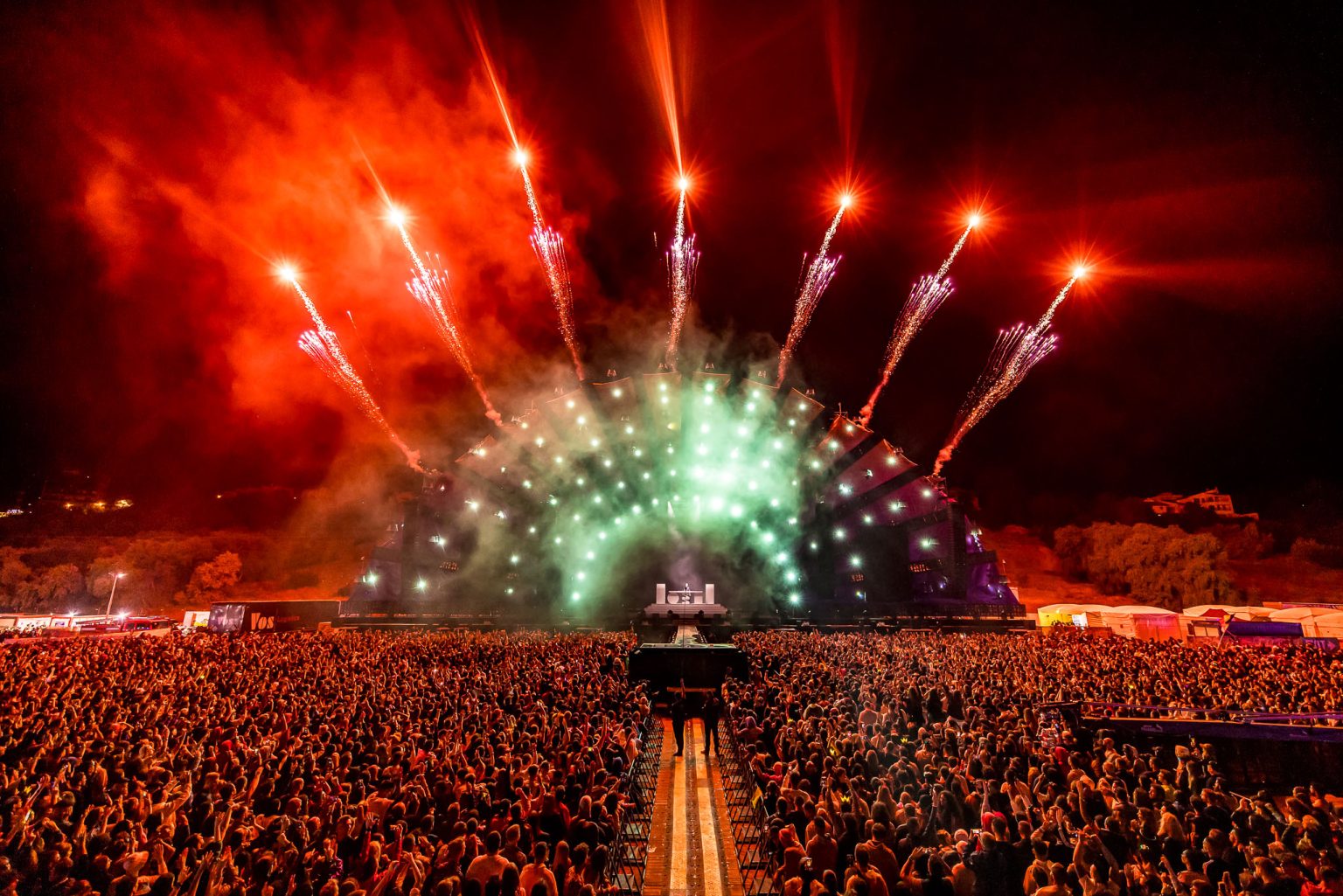 neversea kapital anunta primii artisti care vor urca pe scena intre 4 6 iulie la arena nationala 682ef40dbc202