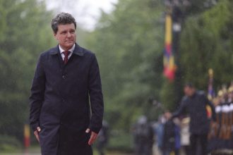 nicusor dan a preluat mandatul de sef al statului 68344d4f6dbde