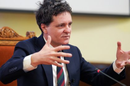 nicusor dan e posibil ca in ciuda unui presedinte anti occidental romania sa ramana in ue dar romania va fi izolata 68251564999c4