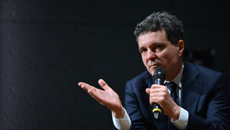 nicusor dan in fata studentilor in multe locuri statul este de la neglijent pana la capturat e nevoie de presiunea societatii 6831a0a38f34f