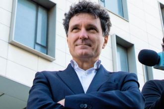 nicusor dan prezent in regie saluta faptul ca tinerii au iesit in numar mare la vot e un moment important sunt absolut constient de responsabilitate 682a053e101a3