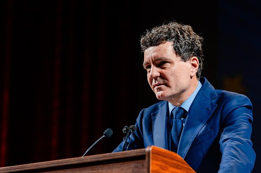 nicusor dan va incepe miercuri consultarile cu partidele parlamentare 68359349809a1