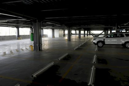 parcarea colosala de langa hala laminor se scumpeste spectaculos din faza pe hartie acum intra la vot la aproape 150 de milioane e are tot 11 etaje dar mai putine locuri 683595a6641ac