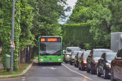 pizza fest modifica traseele liniilor 100 203 si 205 festivalul cu blat subtire sau pufos dupa gust pe kisseleff unde traficul e restrictionat 6825145966625