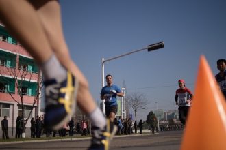primul maraton international la phenian din ultimii sase ani la cursa din coreea de nord participa si romani 6826538ad24f4