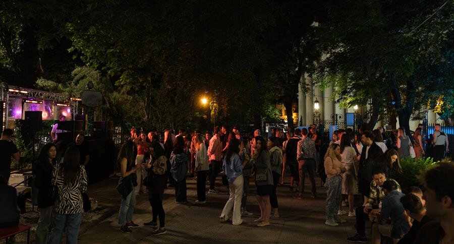 romanian design week 2025 transforma centrul capitalei trei locatii principale peste 140 de evenimente si instalatii urbane in noul format rdw the city 6825e4366e9c7