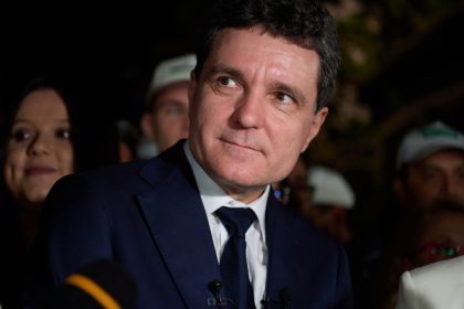 sase senatori americani mesaj de felicitare pentru nicusor dan comunitatea euroatlantica este mai puternica cu romania la masa 682d6baee51e7