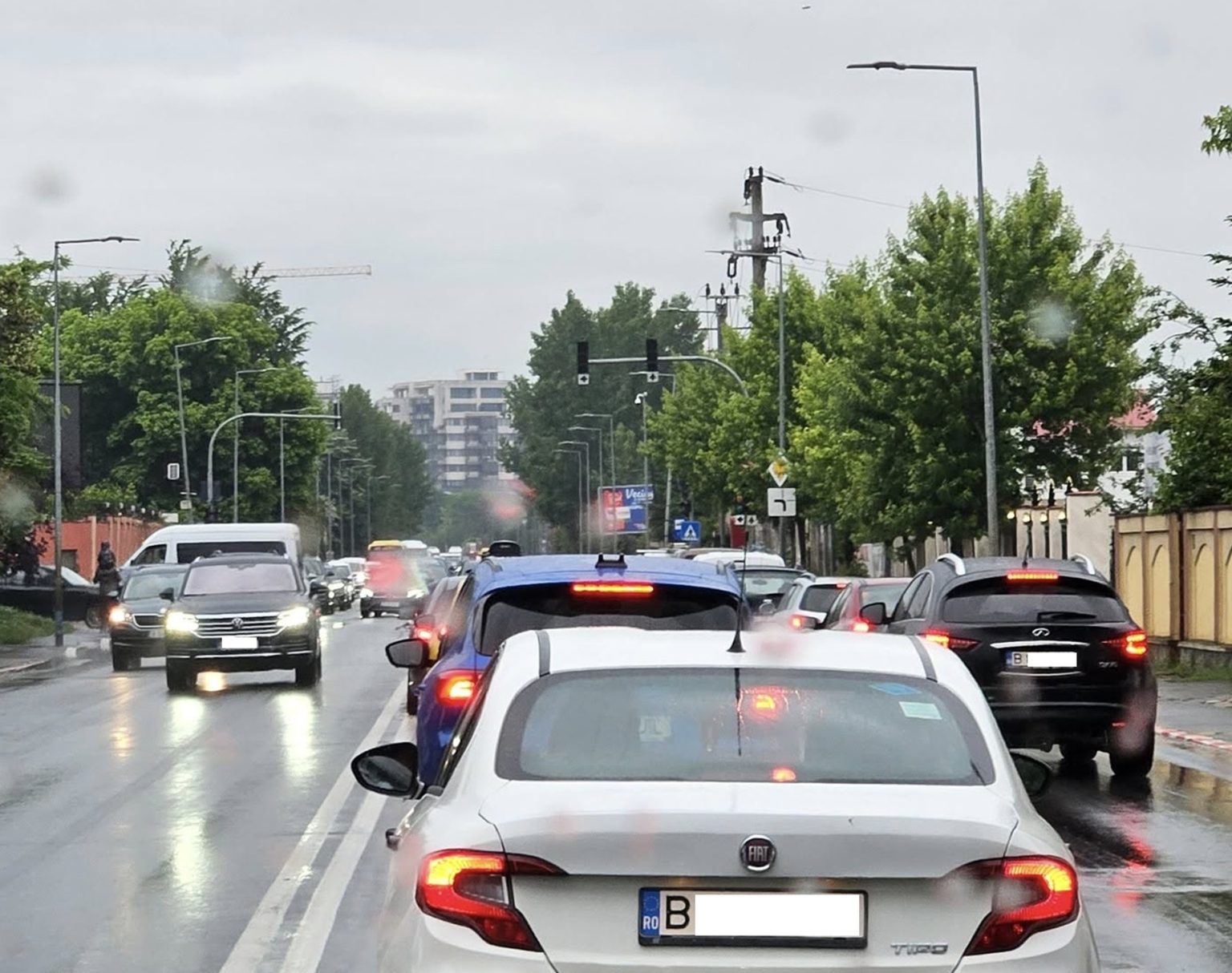 semafoare defecte e haos azi la cei foarte bogati din bucuresti dimineata complicata pe bulevardul pipera la intersectia cu str iancu nicolae 68395c718712a