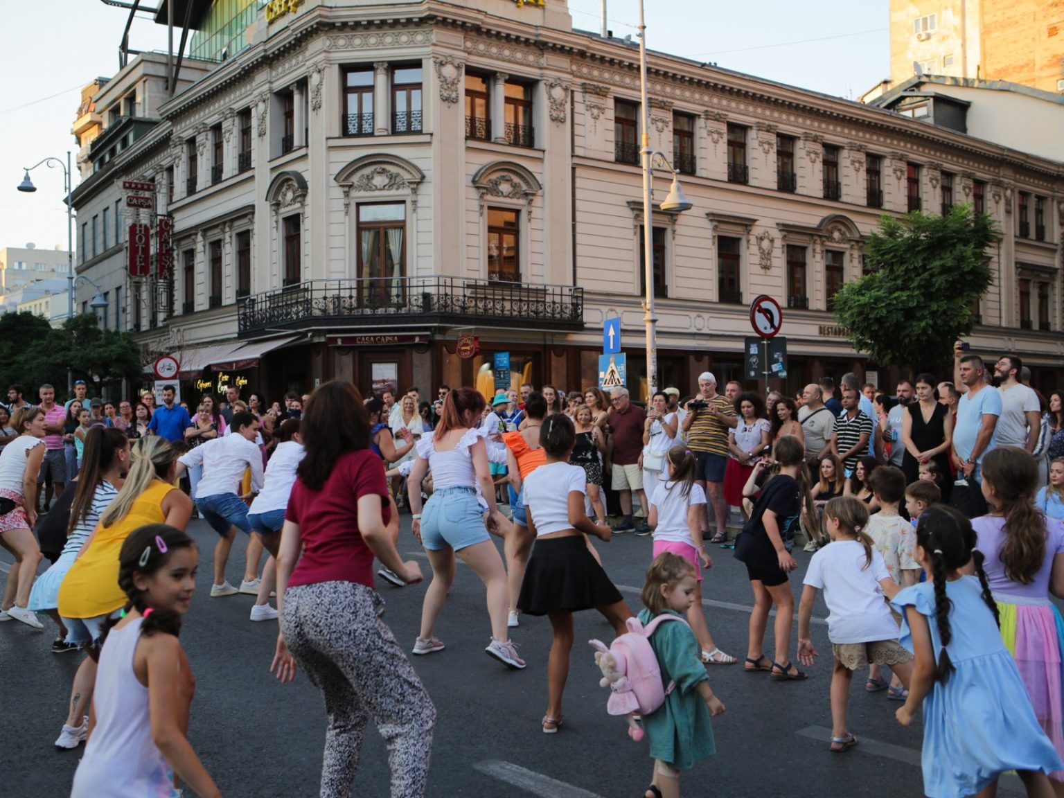 strazi deschise pe calea victoriei si in sectorul 1 weekendul acesta 683080a02deb8