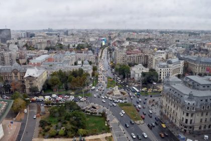 termo status peste 1 700 de blocuri din bucuresti au azi probleme cu apa calda avariile si inlocuirea conductelor printre motivele pentru care oamenii fac dusuri reci 682d814d9ee0d