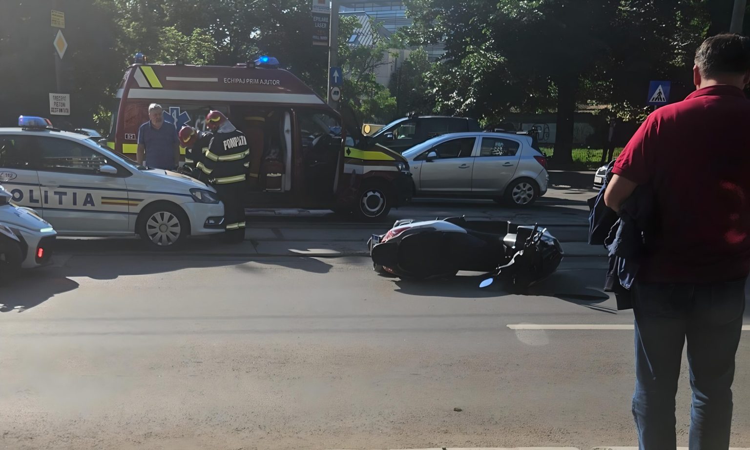 trafic alert dimineata rea pe linia 41 tramvaiele blocate pe strada turda din cauza unei urgente medicale mai devreme au fost tinute n loc de accidentul de pe averescu 68380192ce1de