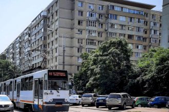 tramvaiele 44 blocate pe bulevardul dinicu golescu pe ambele sensuri stb a avut loc un accident update 682eccf76dcfb