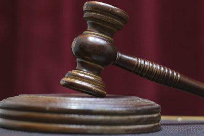 un avocat din bucuresti a fost trimis in judecata pentru proxenetism 682734cfcd34c