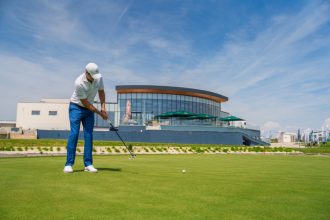 un club de golf cu vile restaurant si piscina se deschide langa bucuresti f09f8f8cefb88f probabil domnul iohannis se bucura enorm de investitia aceasta de 60 de milioane de euro 682ef71e9888d