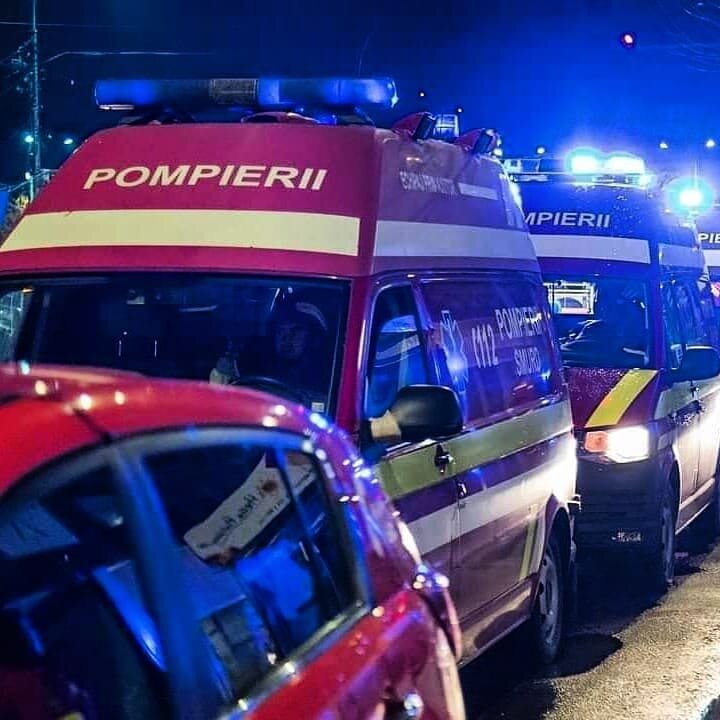 un copil de 7 ani si mama lui au cazut de la etajul 5 al unui bloc din bucuresti 682cd318821f8