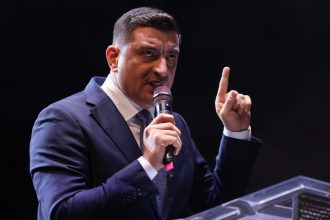 video cest mon opinion simion le da lectii francezilor la ei acasa in 20 50 de ani franta ca tara crestina nu va mai exista 68273c7b22c49