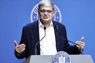 video comisia europeana a suspendat 869 milioane de euro din cererea 3 din pnrr bolos anunta cate jaloane sunt neindeplinite 6839a5c56c885