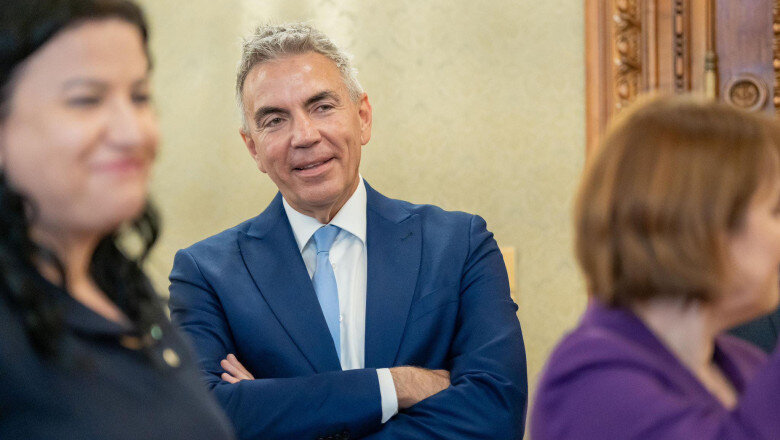 video dragos anastasiu daca vrem oameni competenti in administratie nu le putem pune viata in vitrina ce spune despre decizia ccr 6839e88fb94ac