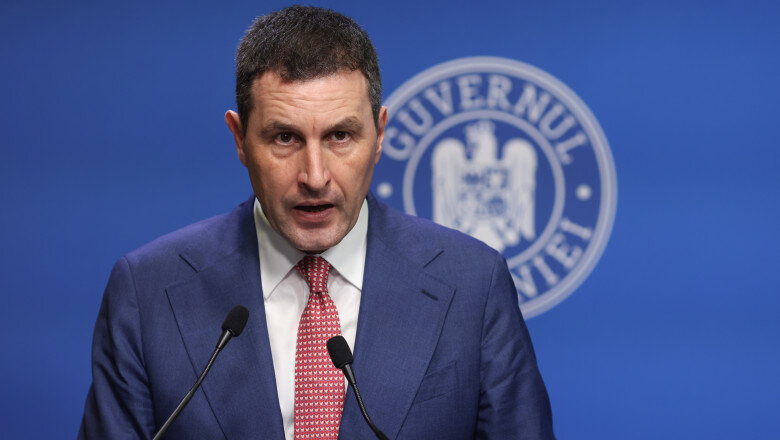 video ministrul finantelor neaga afirmatia lui simion privind suspendarea banilor europeni romania nu are nevoie de un presedinte mincinos 6825fc8ee09d6