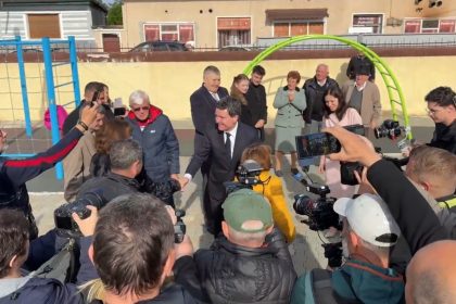 video nicusor dan voteaza in fagaras in turul 2 de alegeri prezidentiale 2025 la primul tur a votat in bucuresti 6829755d4e109