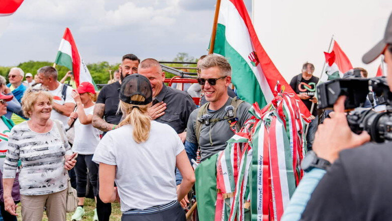 video peter magyar oponentul lui viktor orban a ajuns la granita cu romania in marsul celor un milion de pasi 6830931c4c46a